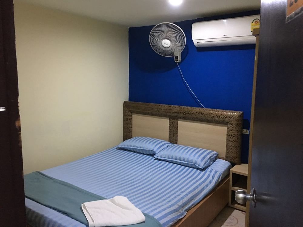 曼谷巴黎酒店 外观 照片